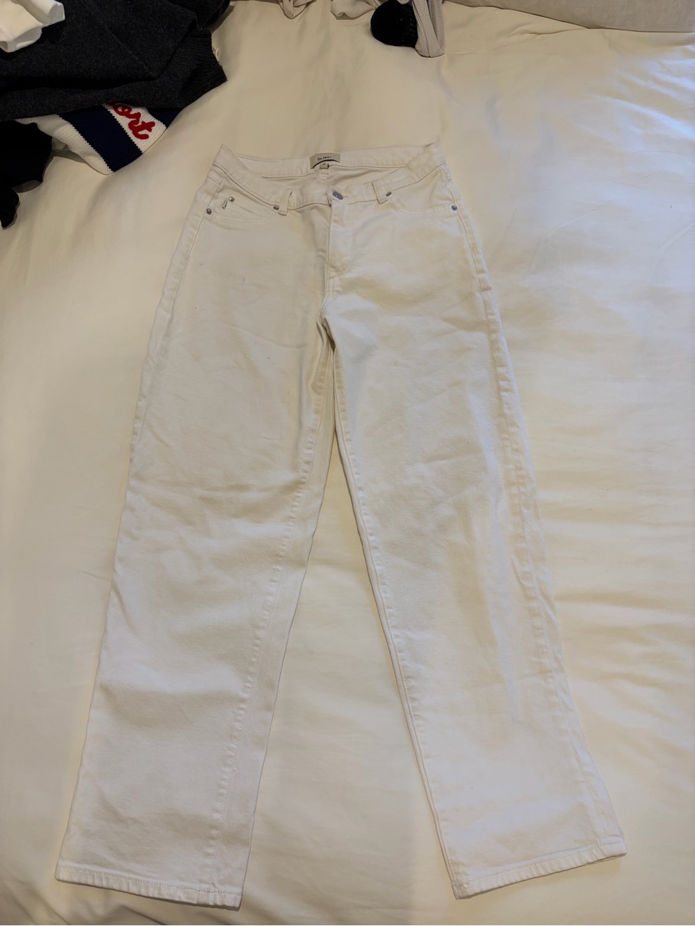 DL1961 Thea Boyfriend Jeans in White